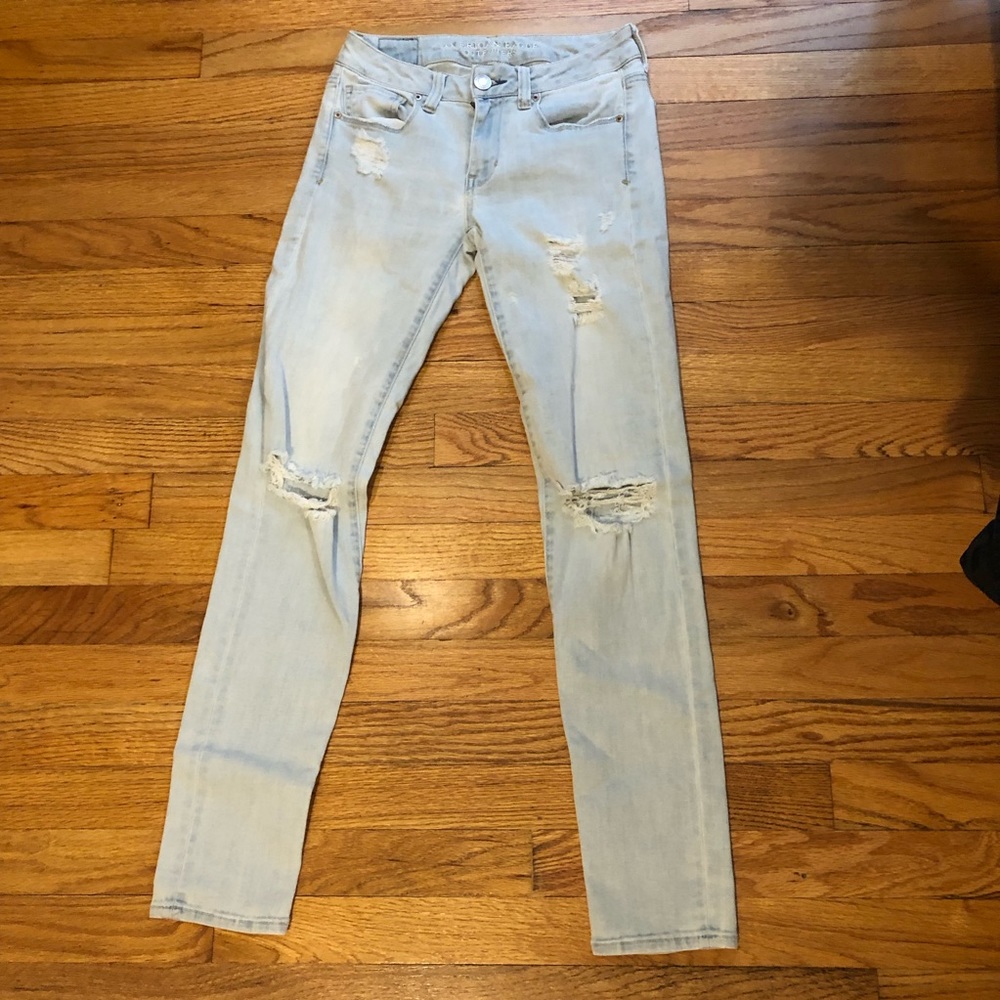 American eagle light wash skinny jeans